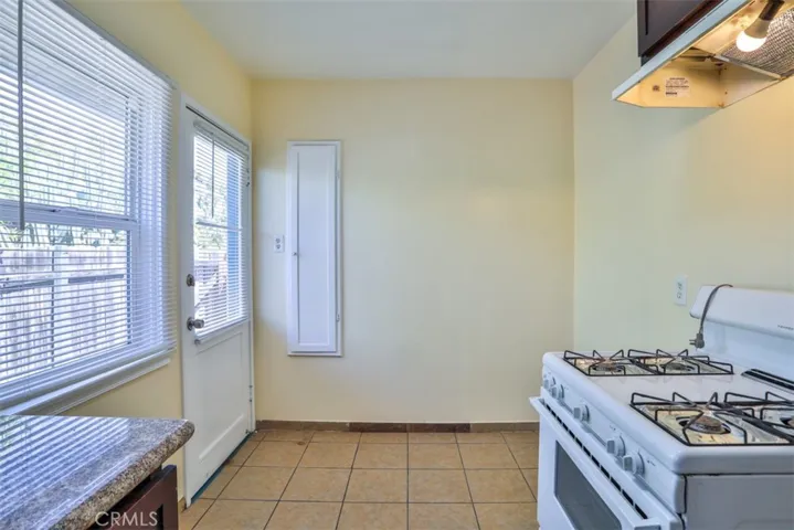 Kitchen - Front Unit