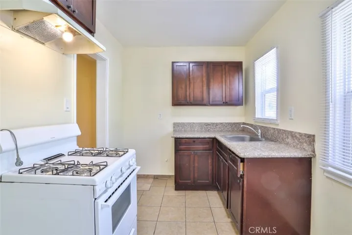 Kitchen - Front Unit