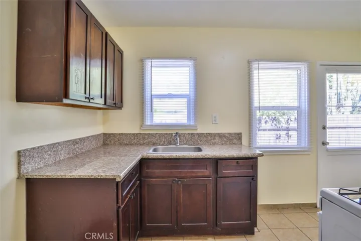 Kitchen - Front Unit