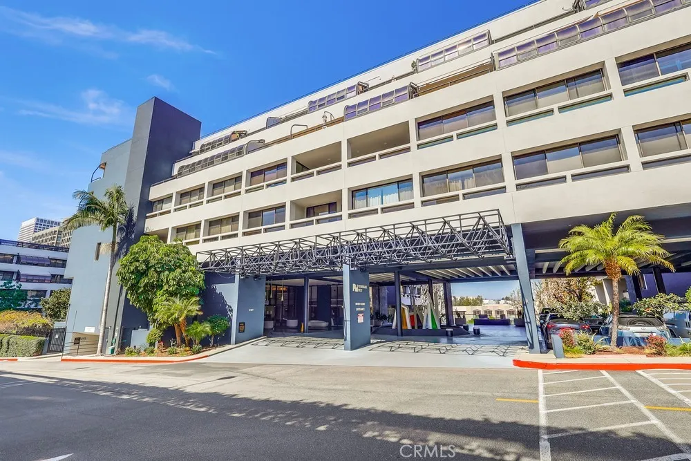 880 W 1st Street 603, Los Angeles, California 90012 home-pic-2