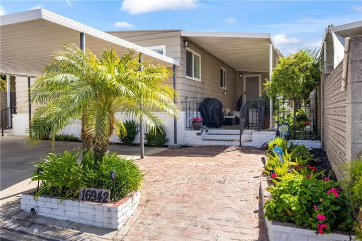 Front Walk-Way