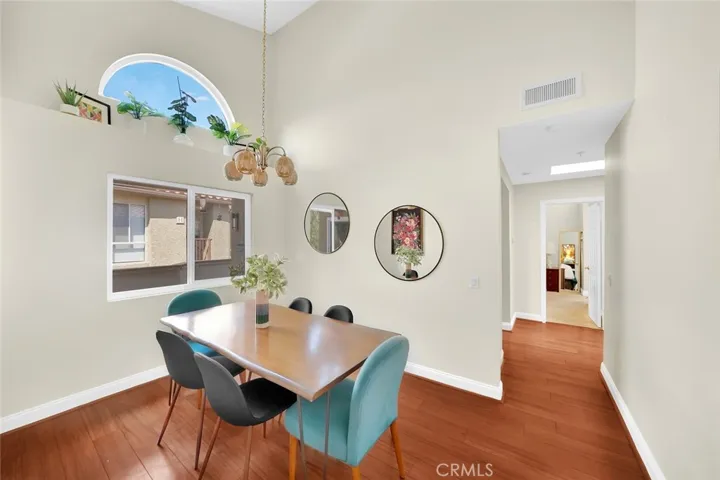 Dining/Flex Space