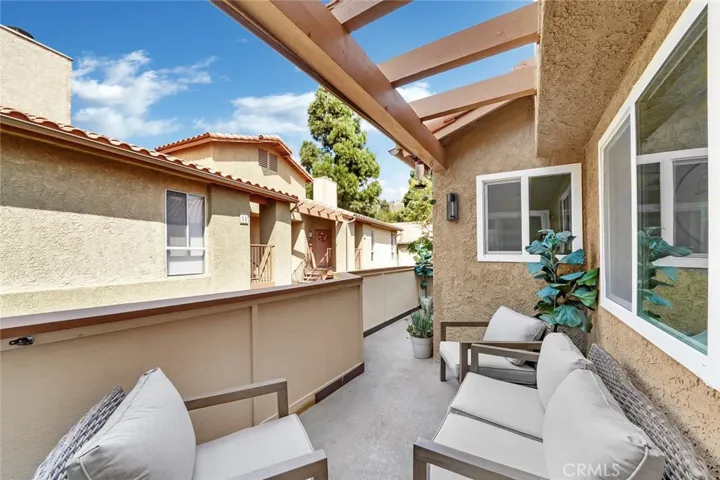 Balcony off Family Room