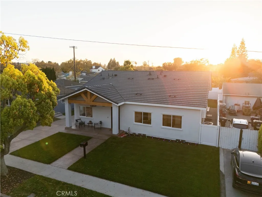 1933 Fanwood Avenue, Long Beach, California 90815 home-pic-37