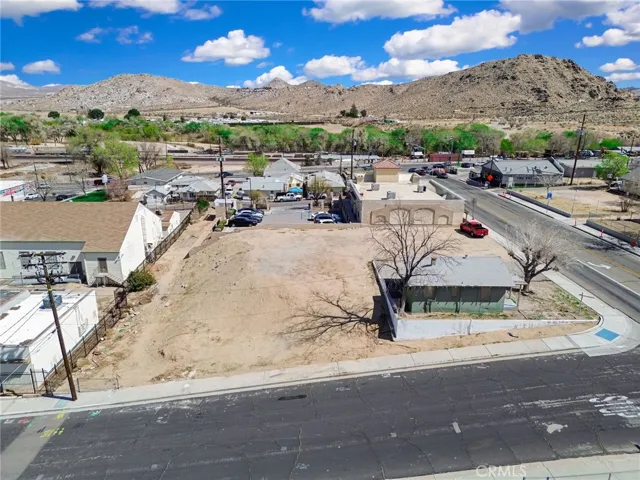 15604 Hesperia Road, Victorville, California 92395