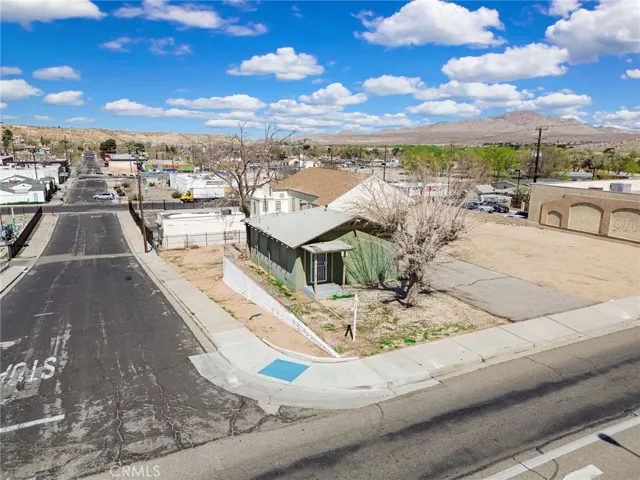 15604 Hesperia Road, Victorville, California 92395