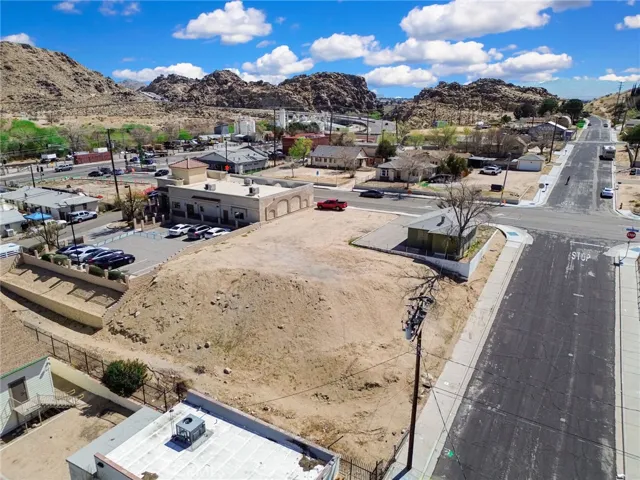 15604 Hesperia Road, Victorville, California 92395