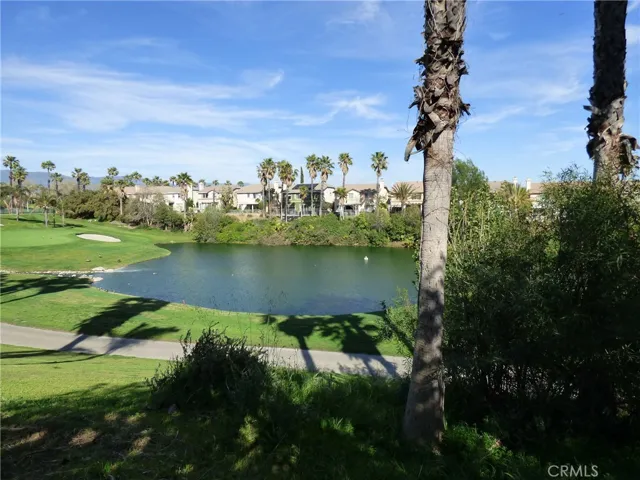 6055 Medinah Street, Fontana, California 92336