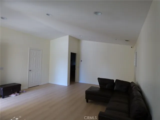 6055 Medinah Street, Fontana, California 92336