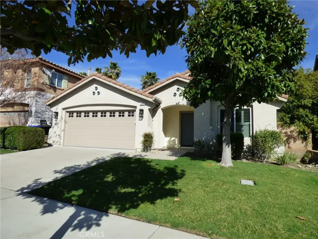 6055 Medinah Street, Fontana, California 92336