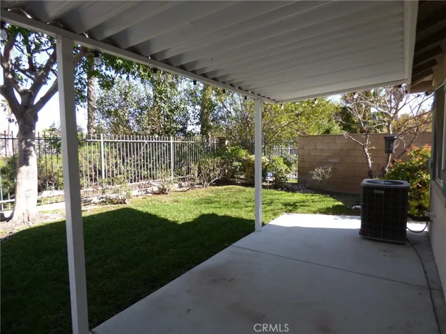 6055 Medinah Street, Fontana, California 92336