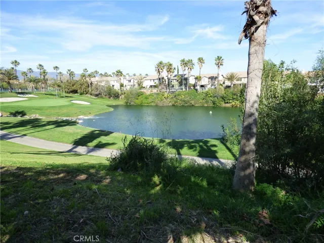 6055 Medinah Street, Fontana, California 92336