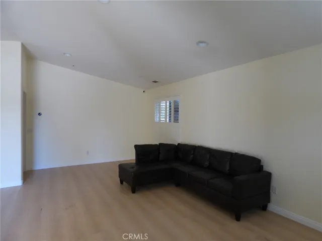 6055 Medinah Street, Fontana, California 92336