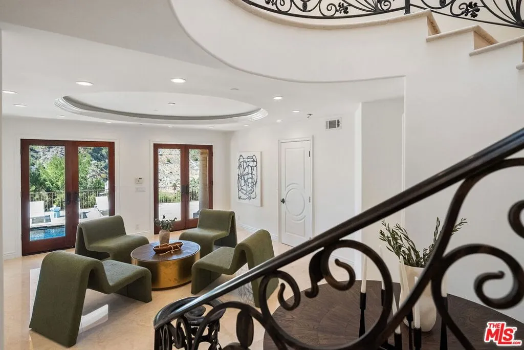 8027 Floral Avenue, Los Angeles, California 90046 home-pic-35