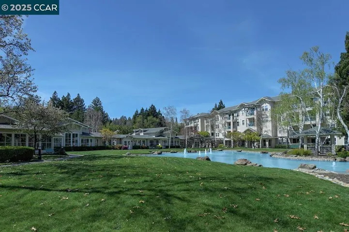 1860 Tice Creek Dr 1116, Walnut Creek, California 94595