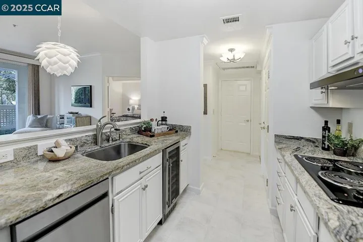 1860 Tice Creek Dr 1116, Walnut Creek, California 94595