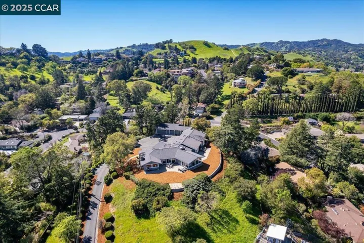 111 Hilltop Crescent, Walnut Creek, California 94597
