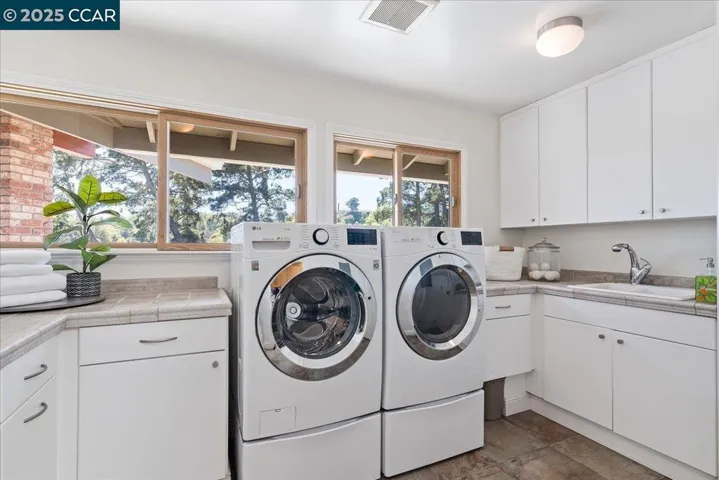 111 Hilltop Crescent, Walnut Creek, California 94597