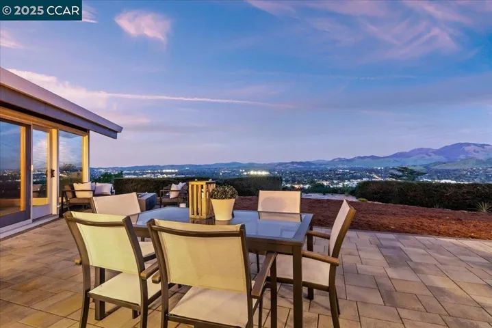 111 Hilltop Crescent, Walnut Creek, California 94597