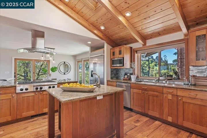 111 Hilltop Crescent, Walnut Creek, California 94597
