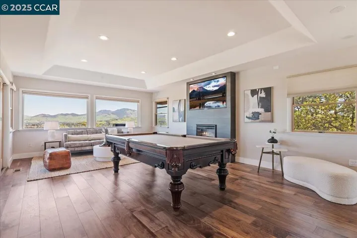 111 Hilltop Crescent, Walnut Creek, California 94597