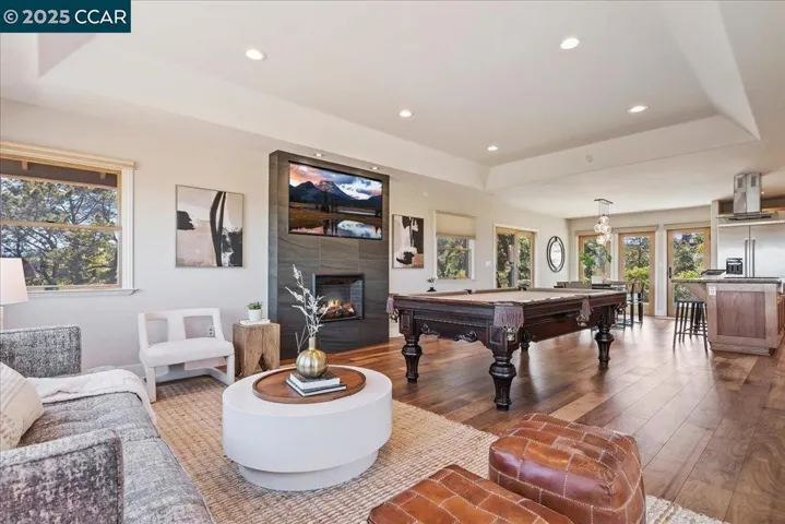 111 Hilltop Crescent, Walnut Creek, California 94597