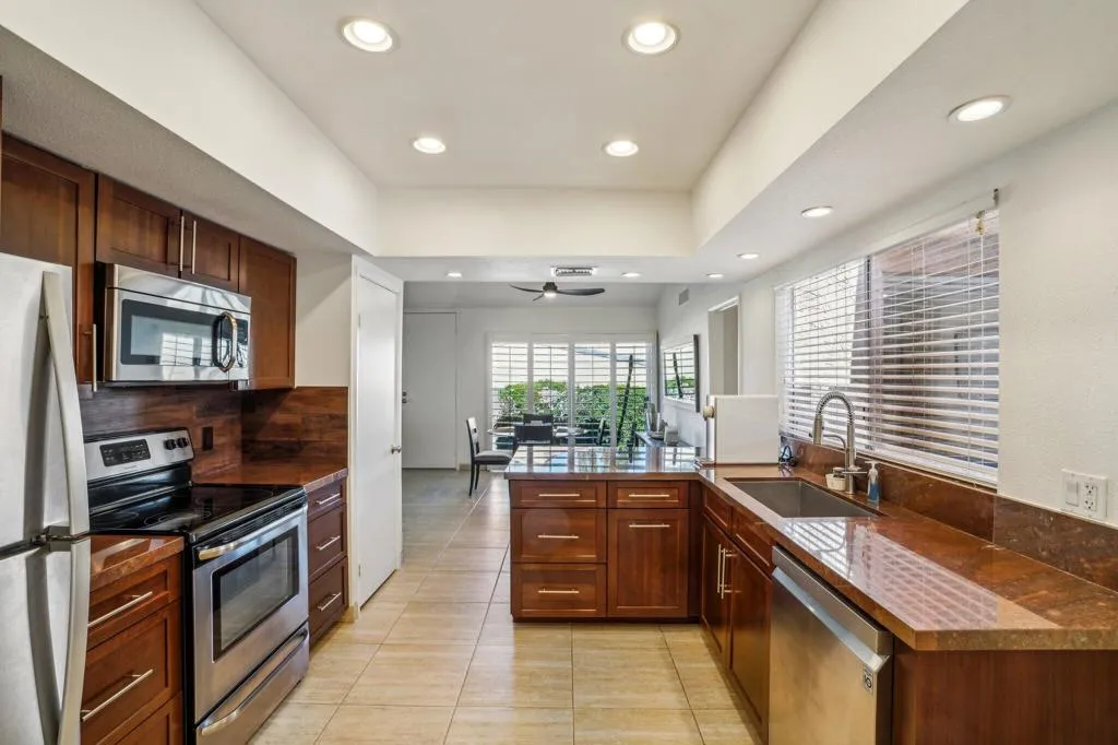 73440 Dalea Lane, Palm Desert, California 92260 home-pic-3