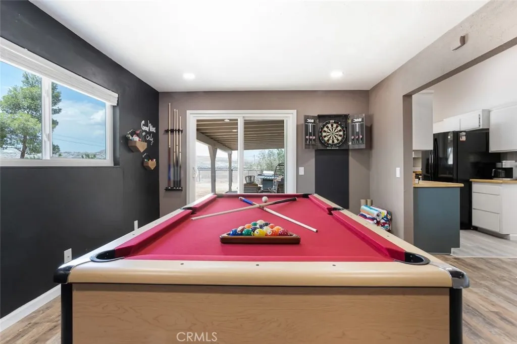 7090 Emerson Avenue, Yucca Valley, California 92284 home-pic-25
