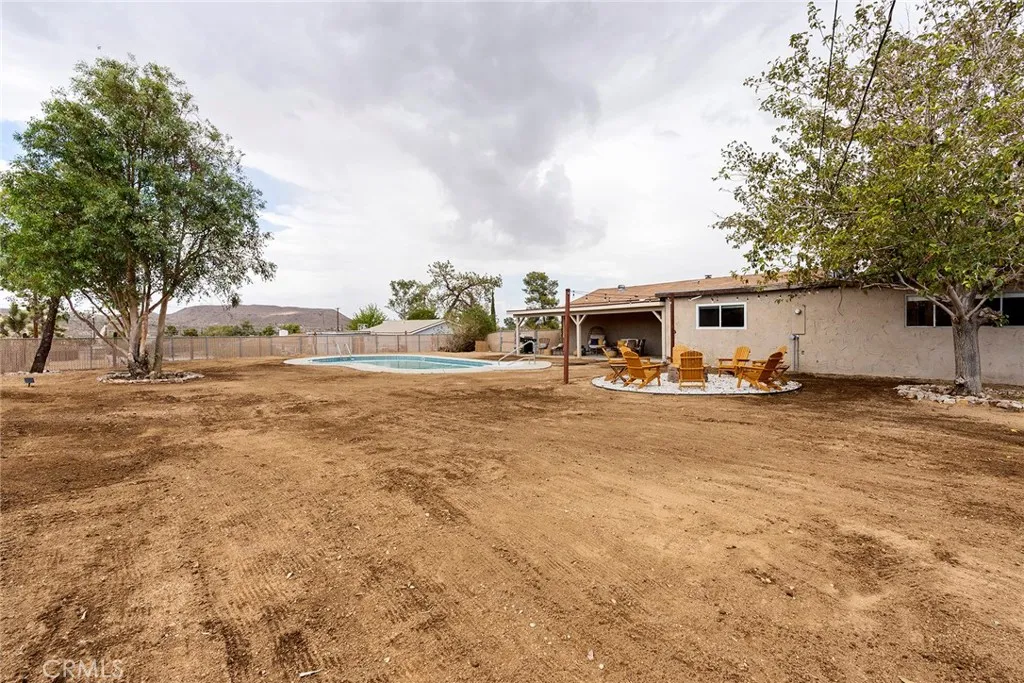 7090 Emerson Avenue, Yucca Valley, California 92284 home-pic-43