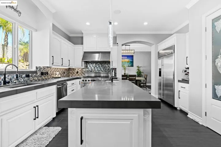 5577 Edgeview Dr, Discovery Bay, California 94505