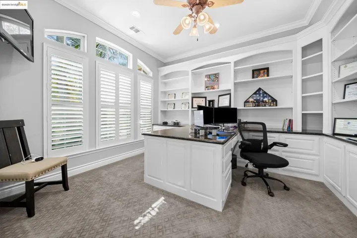 5577 Edgeview Dr, Discovery Bay, California 94505