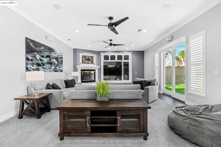 5577 Edgeview Dr, Discovery Bay, California 94505