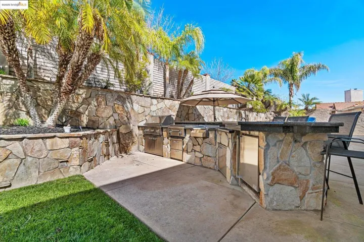 5577 Edgeview Dr, Discovery Bay, California 94505