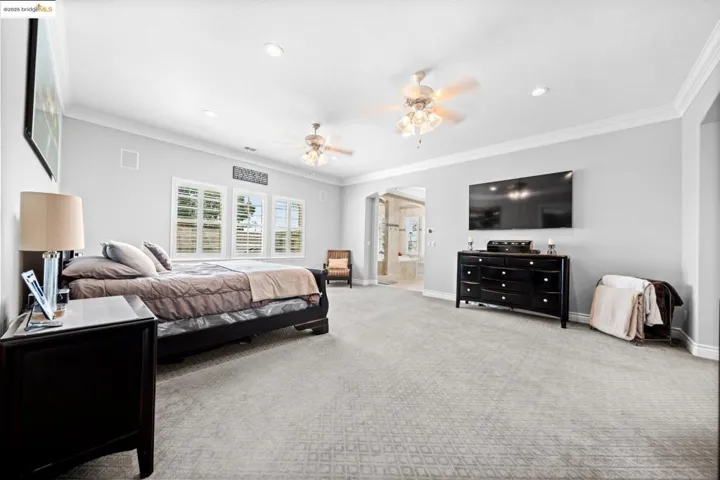 5577 Edgeview Dr, Discovery Bay, California 94505