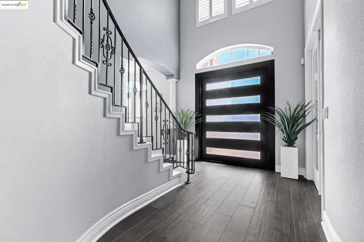 5577 Edgeview Dr, Discovery Bay, California 94505