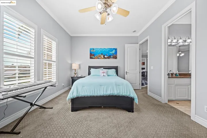 5577 Edgeview Dr, Discovery Bay, California 94505
