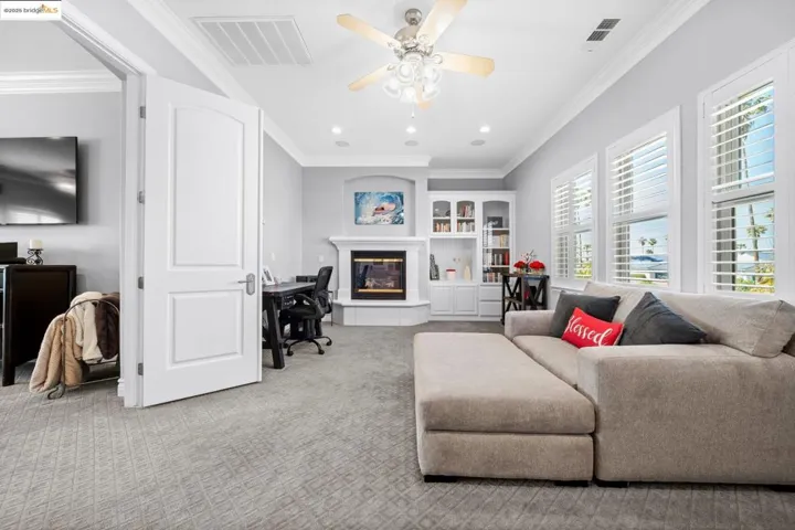 5577 Edgeview Dr, Discovery Bay, California 94505