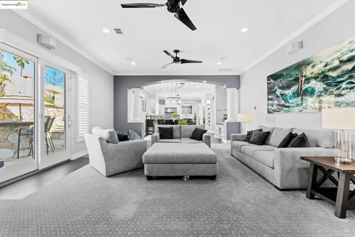 5577 Edgeview Dr, Discovery Bay, California 94505