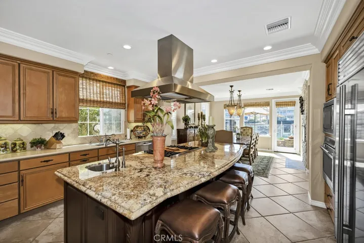 1566 Twin Tides Place, Oxnard, California 93035