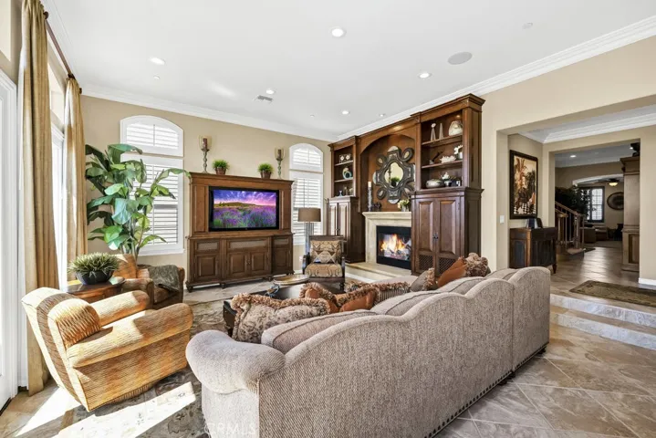 1566 Twin Tides Place, Oxnard, California 93035