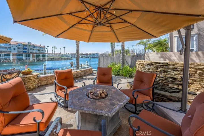 1566 Twin Tides Place, Oxnard, California 93035