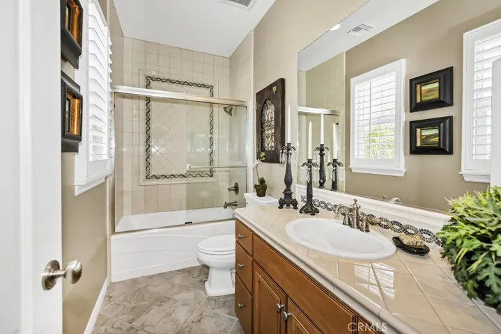 1566 Twin Tides Place, Oxnard, California 93035