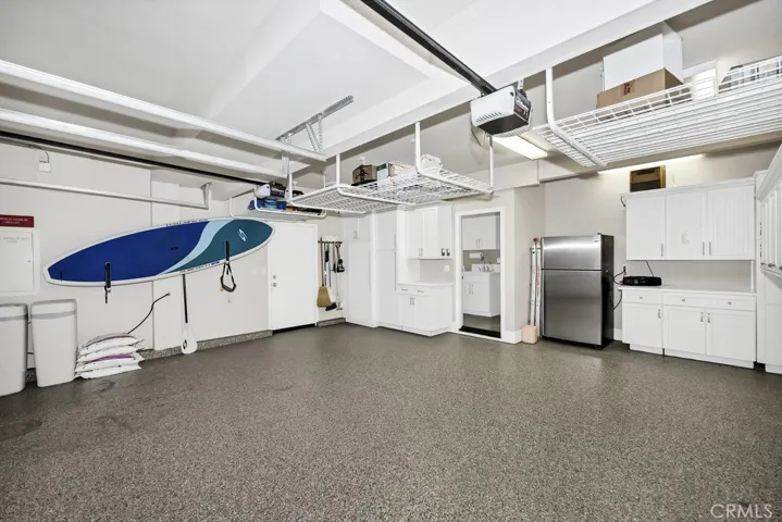 1566 Twin Tides Place, Oxnard, California 93035