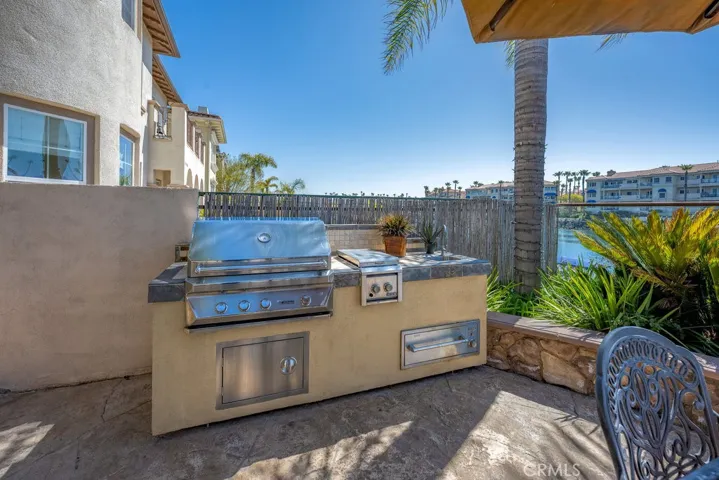 1566 Twin Tides Place, Oxnard, California 93035