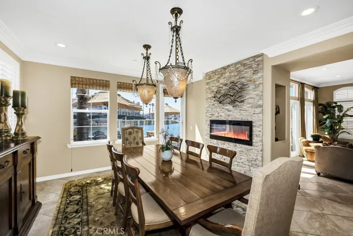 1566 Twin Tides Place, Oxnard, California 93035