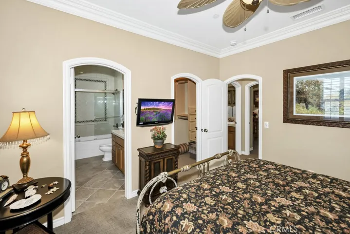 1566 Twin Tides Place, Oxnard, California 93035