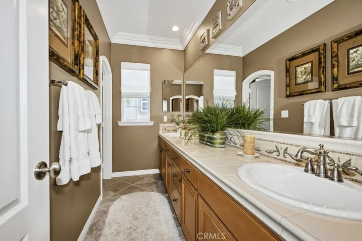 1566 Twin Tides Place, Oxnard, California 93035