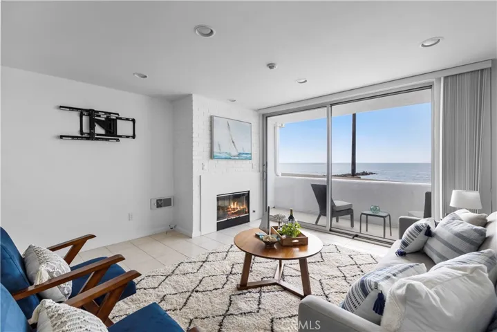 615 Esplanade 105, Redondo Beach, California 90277