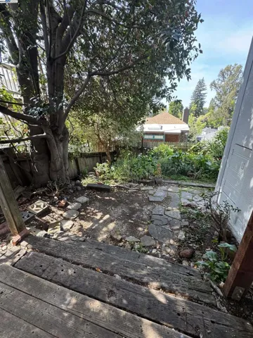 3933 Lincoln Ave, Oakland, California 94602