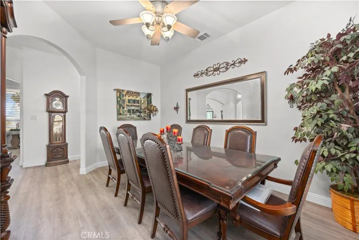 1523 Kuhio Street, Bakersfield, California 93313